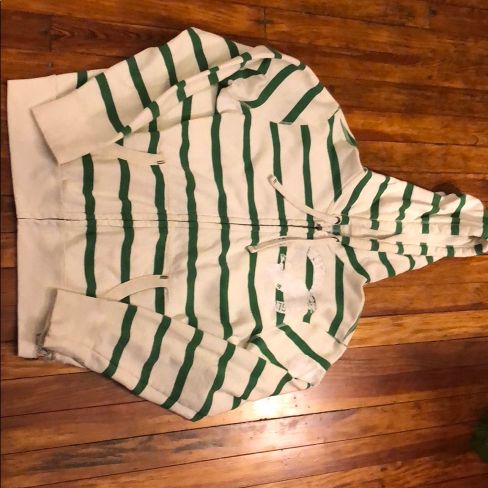 AE Men’s sweatshirt